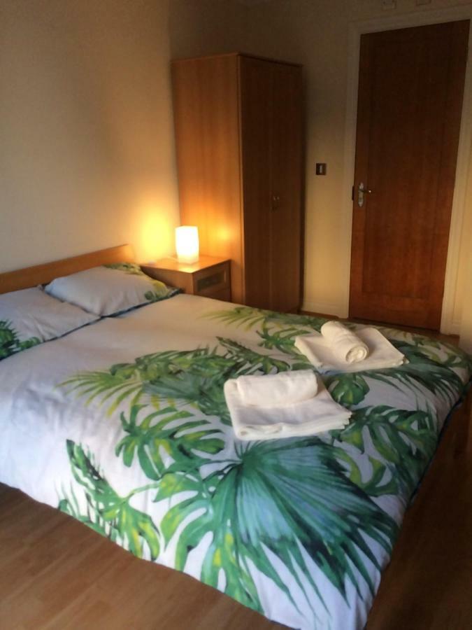 Central Reading Canal Side Apartment Sleeps 4 With Parking Εξωτερικό φωτογραφία