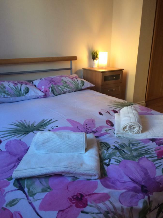 Central Reading Canal Side Apartment Sleeps 4 With Parking Εξωτερικό φωτογραφία
